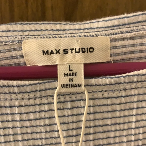 Max studio blouse NWT - Picture 3 of 5